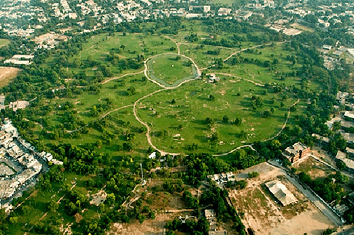 Model Town Park