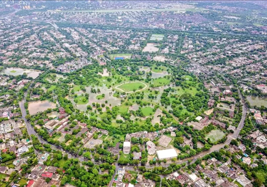 Model Town Park